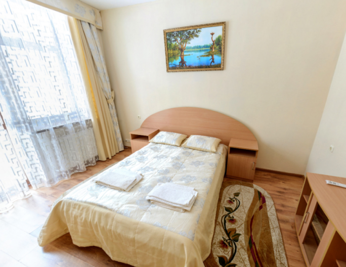 Стандартный 2-местный Твин/Дабл с балконом/без балкона копрус 1,2,3 - Санаторий «Нарочанский берег»